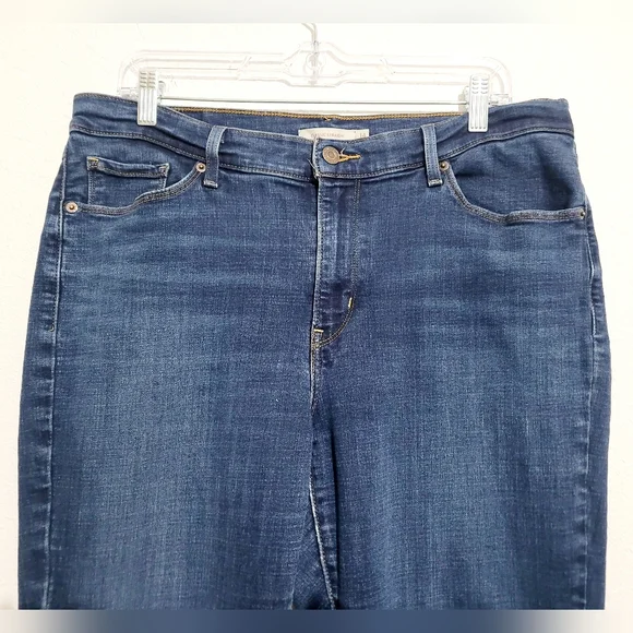 Levi’s Classic Straight Jeans Women’s Size 14 Medium Wash Stretch Denim - Picture 2 of 13